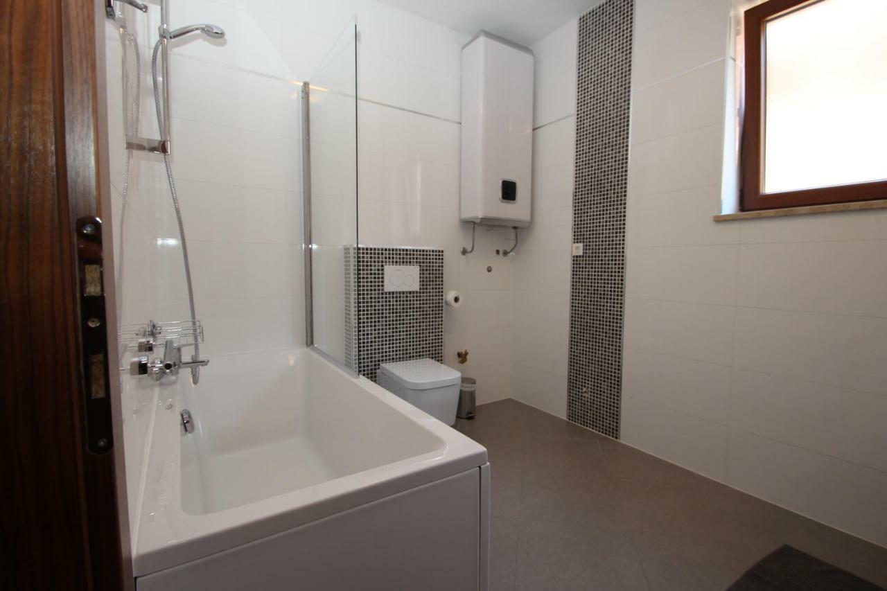 Villa Dora Vabriga Tar-Vabriga Esterno foto
